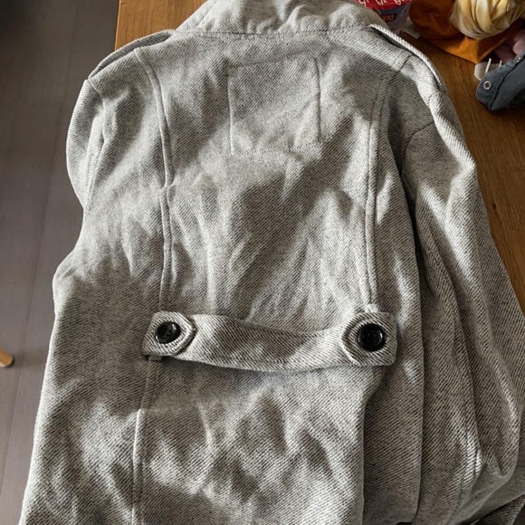 Sebby | Small | Shell with Hood - Picture 6 of 6